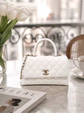 CHANEL White Coco Top handle
